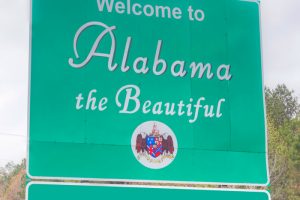 Keep things fun when homeschooling by visiting educational attractions. Looking for some Field Trip Ideas in Alabama? Check out my top 25 ideas! #alabama #fieldtrips #familyvacation #historylesson #homeschooling #ourroaminghearts | Alabama | Things to do | Travel Plans | Homeschooling Lesson | Roadschooling | Field Trip Ideas