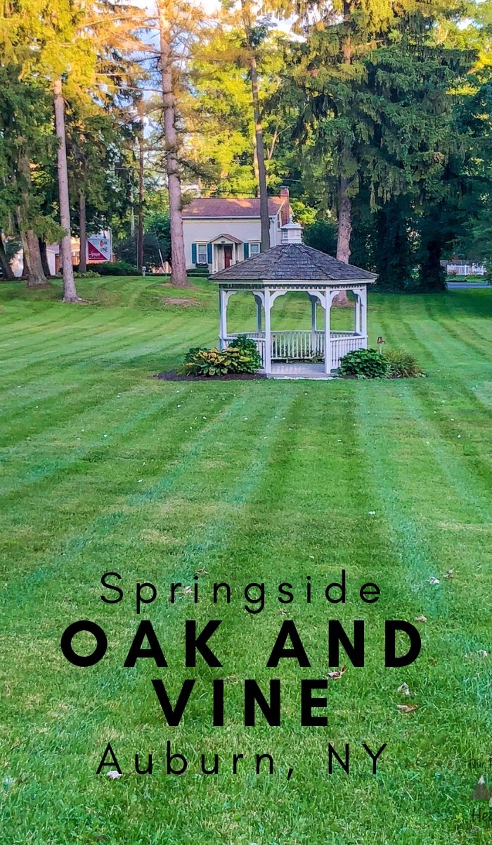 Oak and Vine Auburn NY at Springside is an exquisite wedding venue, restaurant, and inn. The restaurant sits on Finger Lakes to provide jaw-dropping views. #oakandwine #auburnny #newyork #ourroaminghearts | Oak and Wine Auburn | New York Restaurants | Wedding Venues | New York Travel