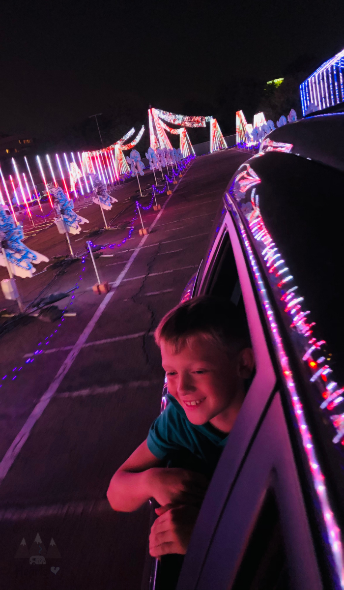 You are about to get a front-row seat to the largest animation Christmas lights show in the world. Bring the whole family for this adventure! #OurRoamingHearts #ChristmasLights #Arizona #Georgia #Tempe #Glendale #Marietta #HolidayActivies #FamilyFun | Family Fun For Christmas | Christmas Light Shows | Tempe Arizona | Glendale Arizona | Marietta Georgia | World Of Illumination | Christmas Traditions